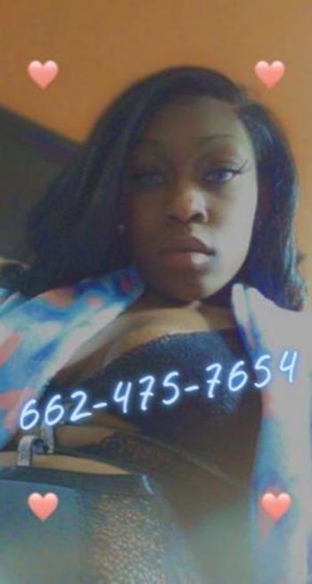 LATOYA, 27  female escort, Macon