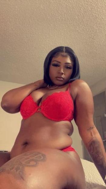 Chanel , 21  female escort, Macon