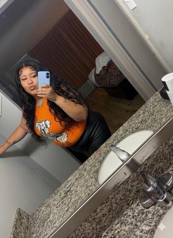 Redd , 26  female escort, Macon