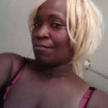 Kween, 51  female escort, Macon