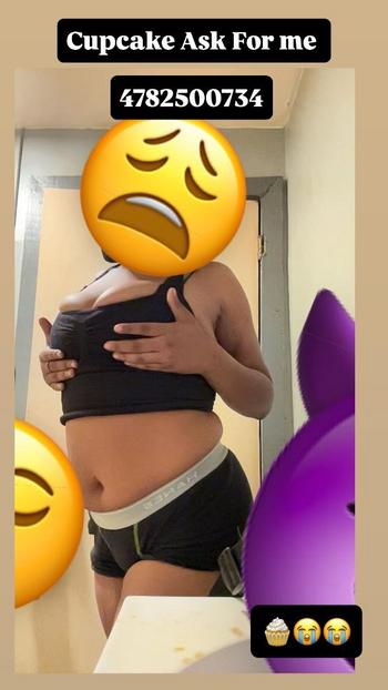 Ry, 23  female escort, Macon