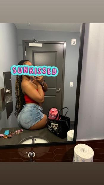 Winter  , 22  female escort, Macon